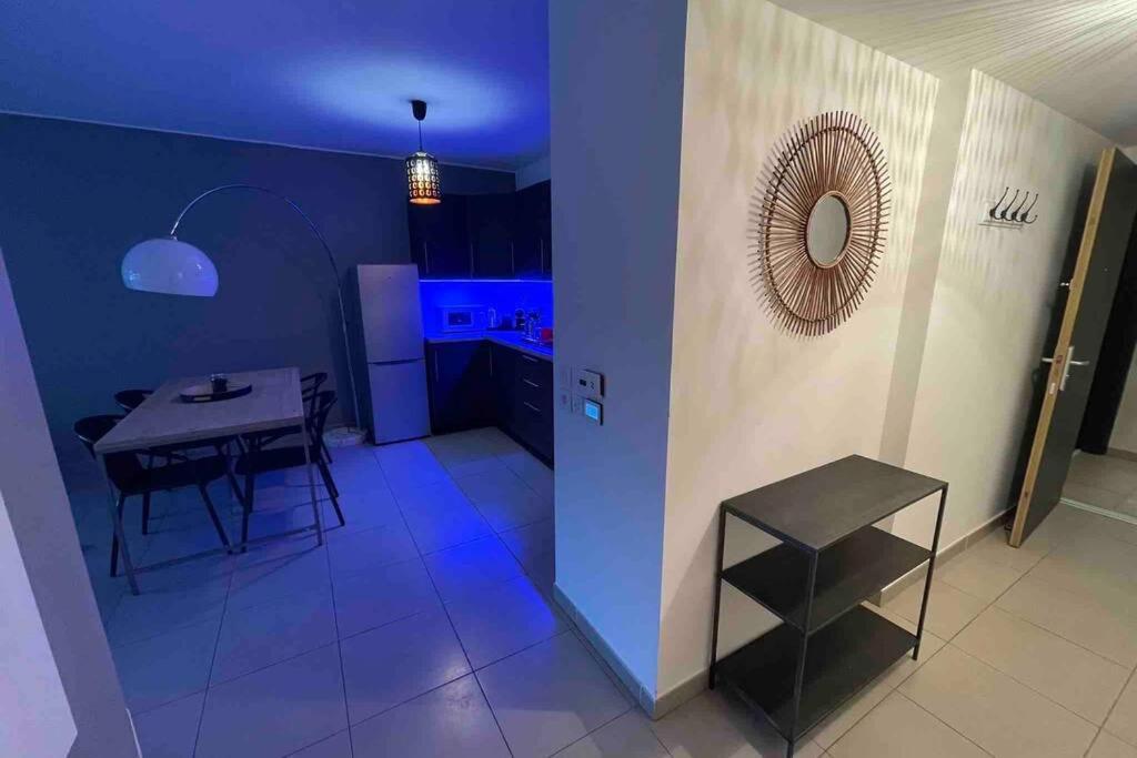 Appartement Piscine Terasse Gym Sauna Balneo Sainte-Maxime Esterno foto