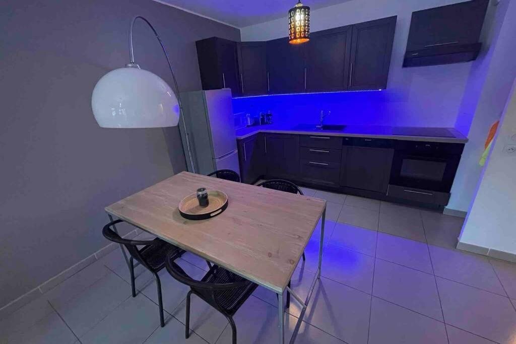 Appartement Piscine Terasse Gym Sauna Balneo Sainte-Maxime Esterno foto